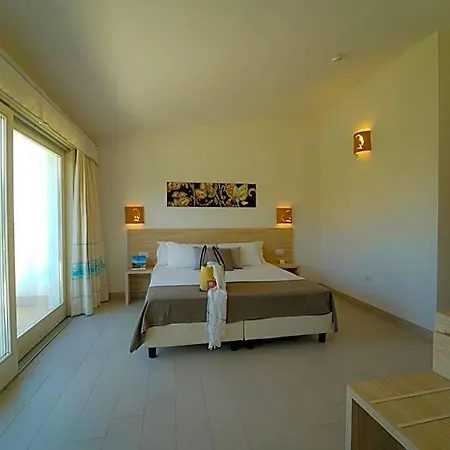 Gh Santina & מלון 4*