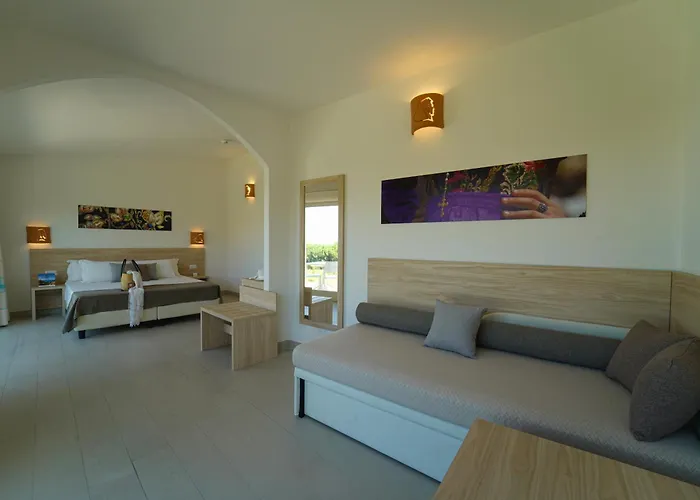 Otel Gh Santina & 4*